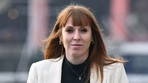 安吉拉·雷纳(Angela Rayner)被指控违反了捐款人资助的纽约假日规定